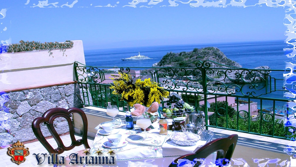 Villa Arianna 19/50