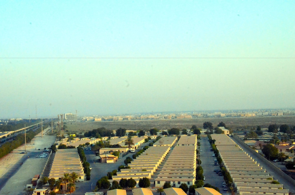 فندق كراون تاور(Crown Tower Hotel) 45/47