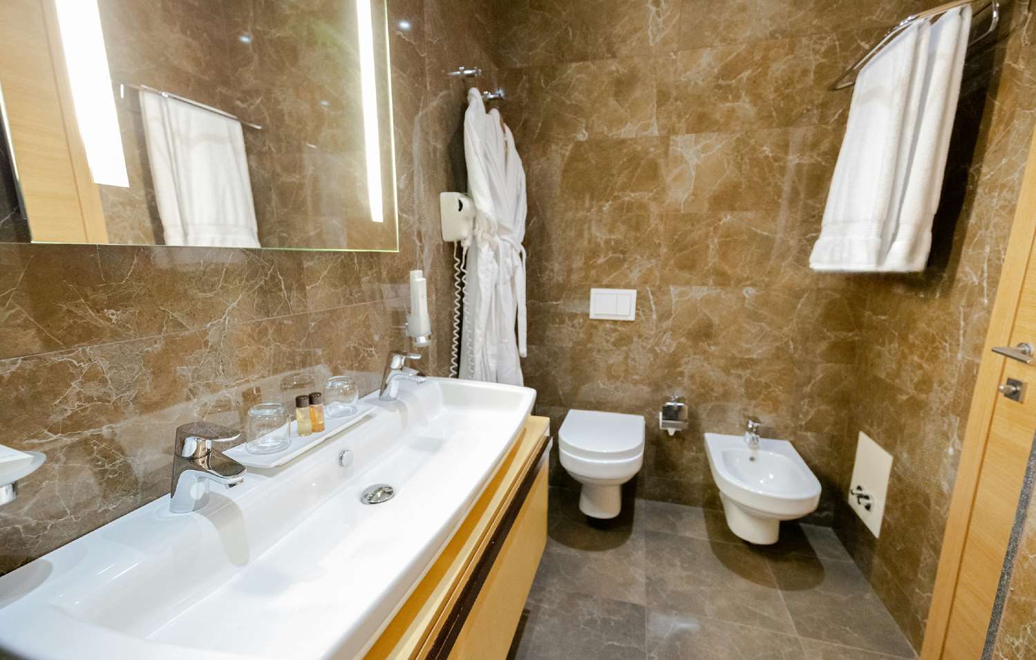 غرفة كومفورت بسريرين منفصلين، Best Western Premier Ark Hotel 4/5