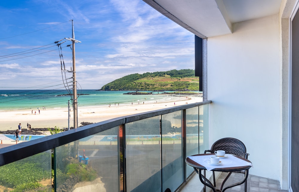 Aimi Jeju Beach Hotel 16/44