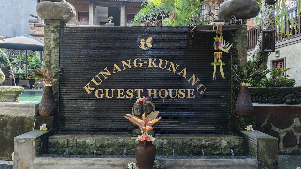 Kunang-Kunang Guesthouse 12/86