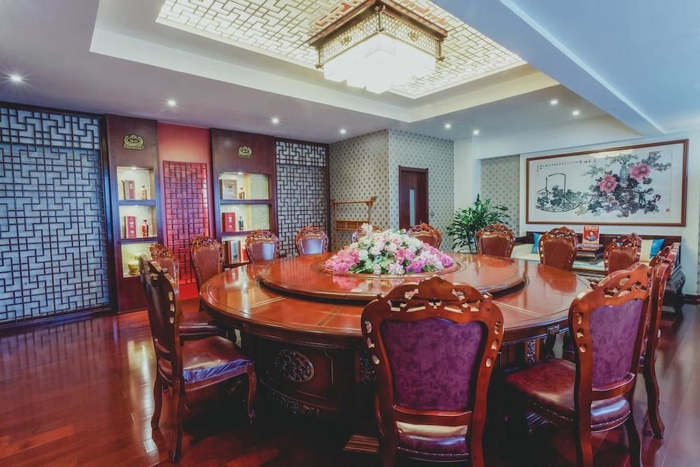 XI'AN HOTEL 31/50