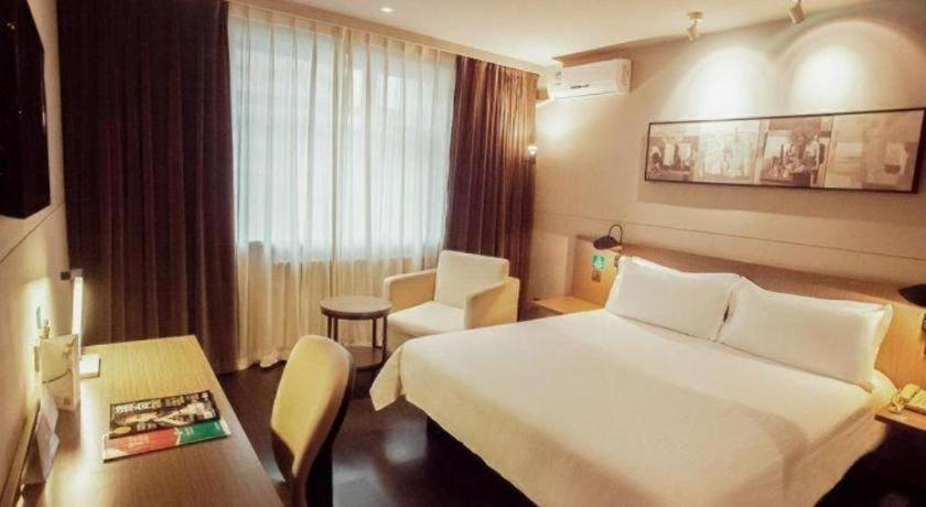 Jinjiang Inn Select (Shenyang Railway Station Taiyuan South Street) 24/50