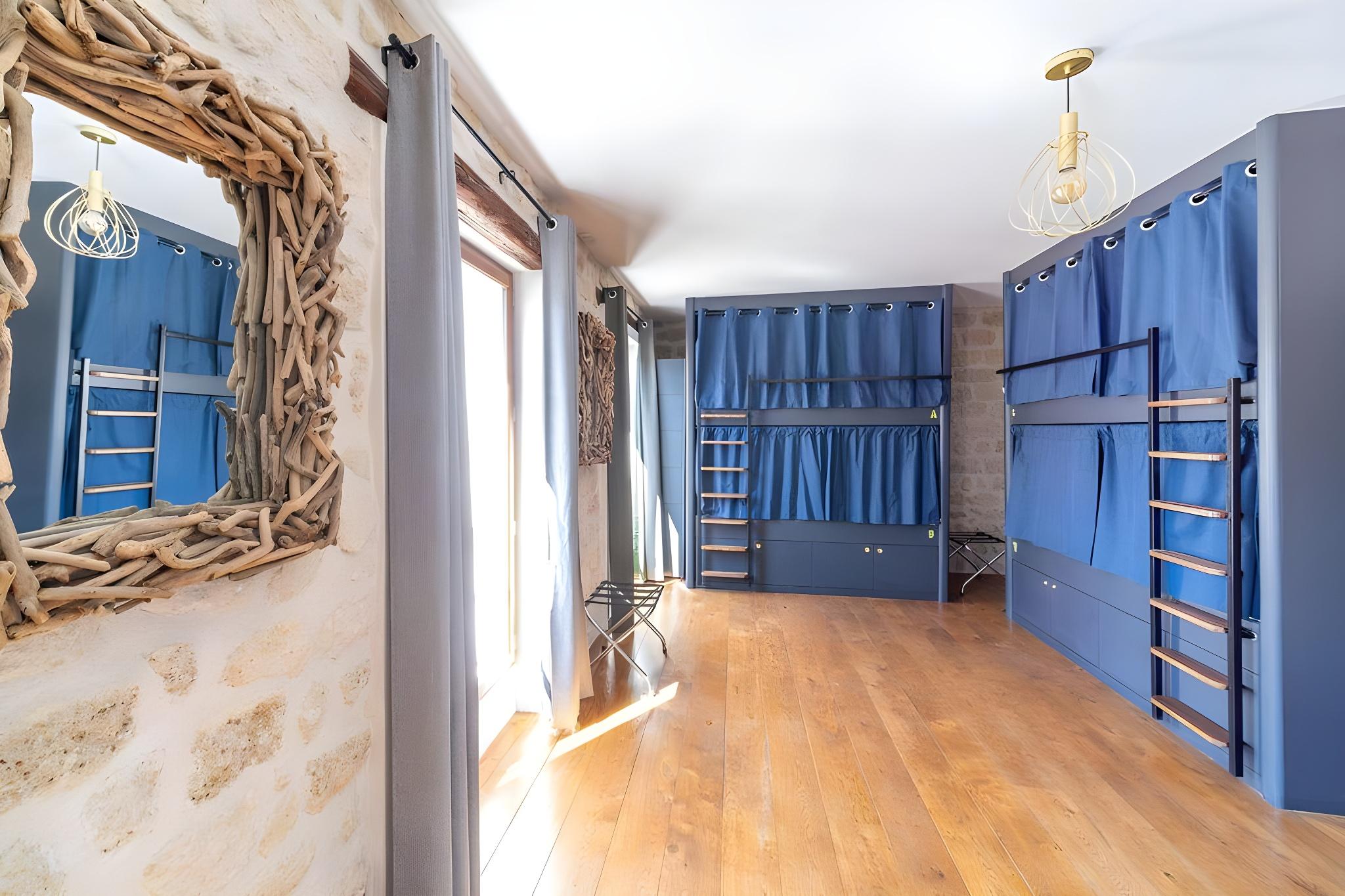 Female Dorm, Female Only, 3 Bunk Beds