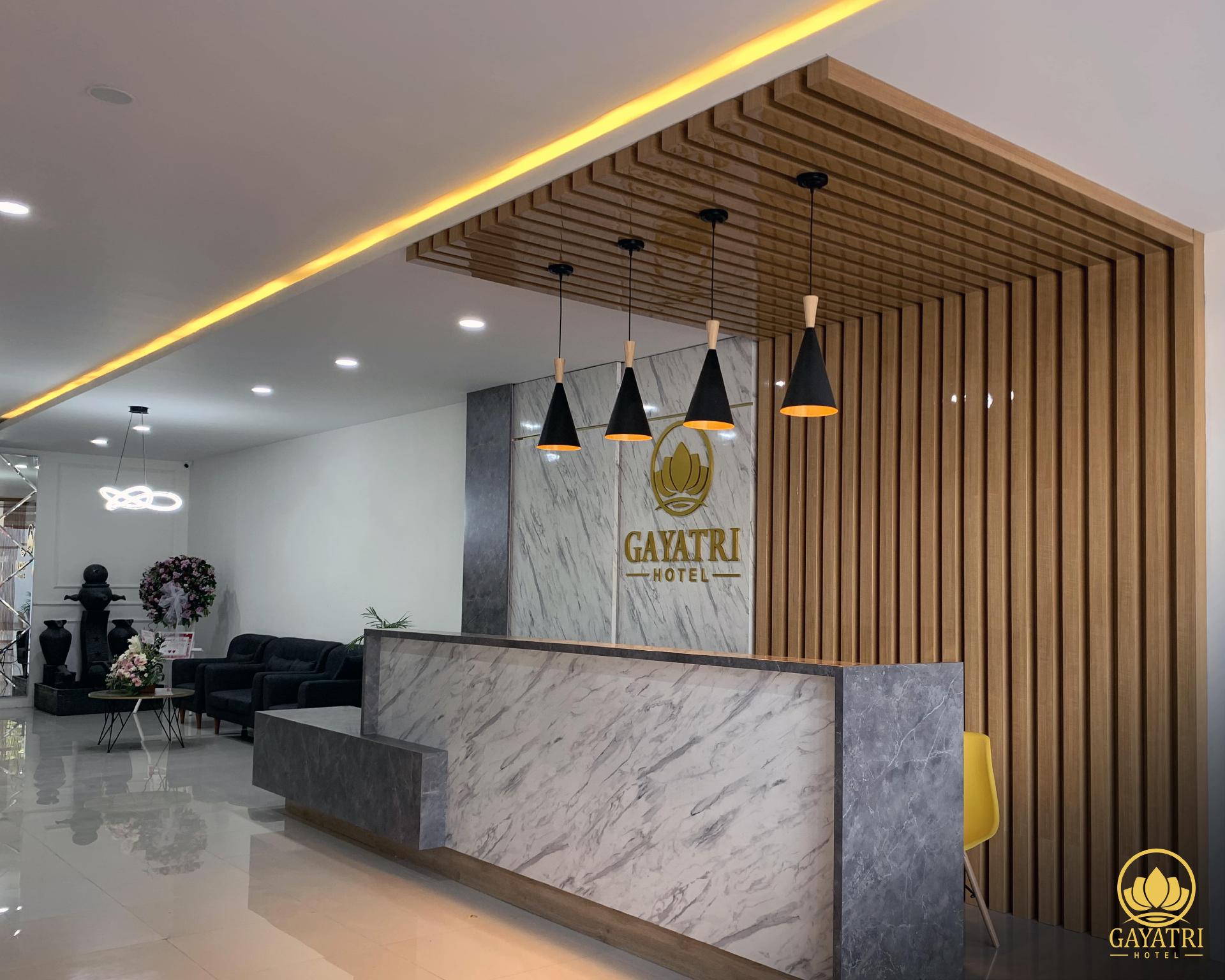 Hotel Gayatri Solo 5/19