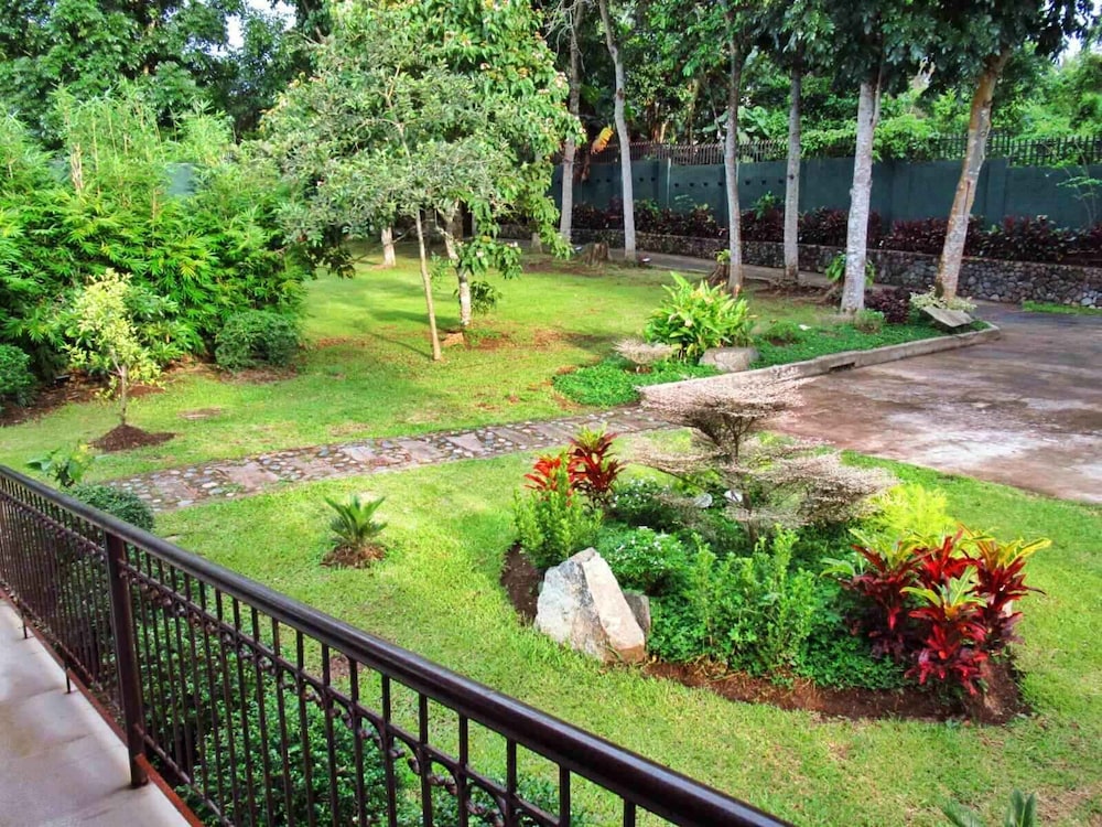 Kimberly Tagaytay Hotel 68/71