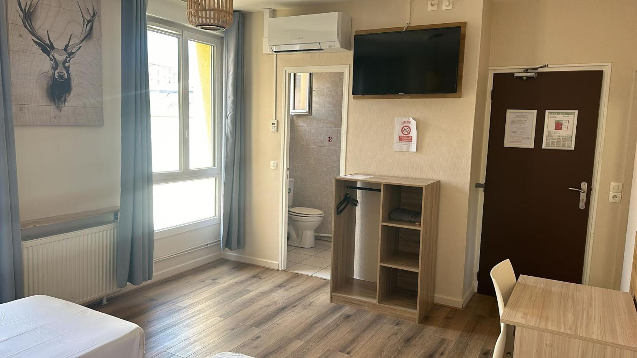 Hotel in Paris 39/41