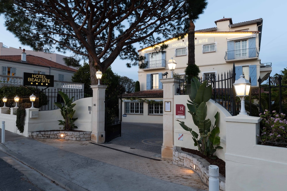 Hotel Beau Site 40/50