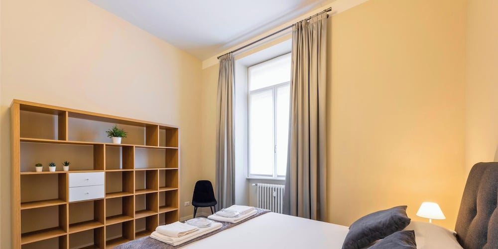 Suite, 3 Queen Beds, Sofa, Del Tower