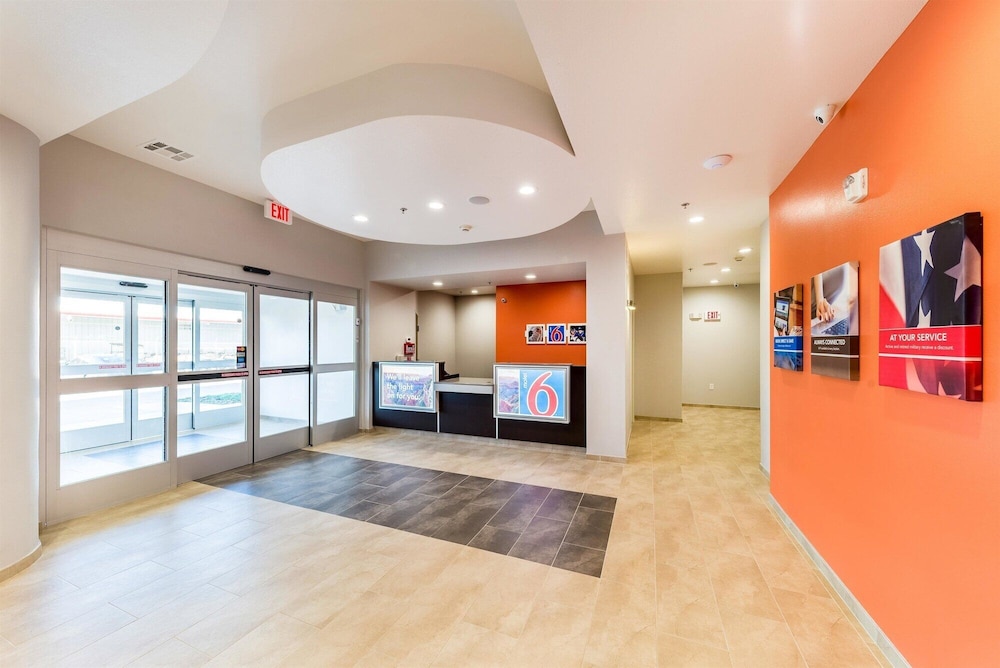 Motel6 Fort Worth, TX - North - Saginaw 8/40