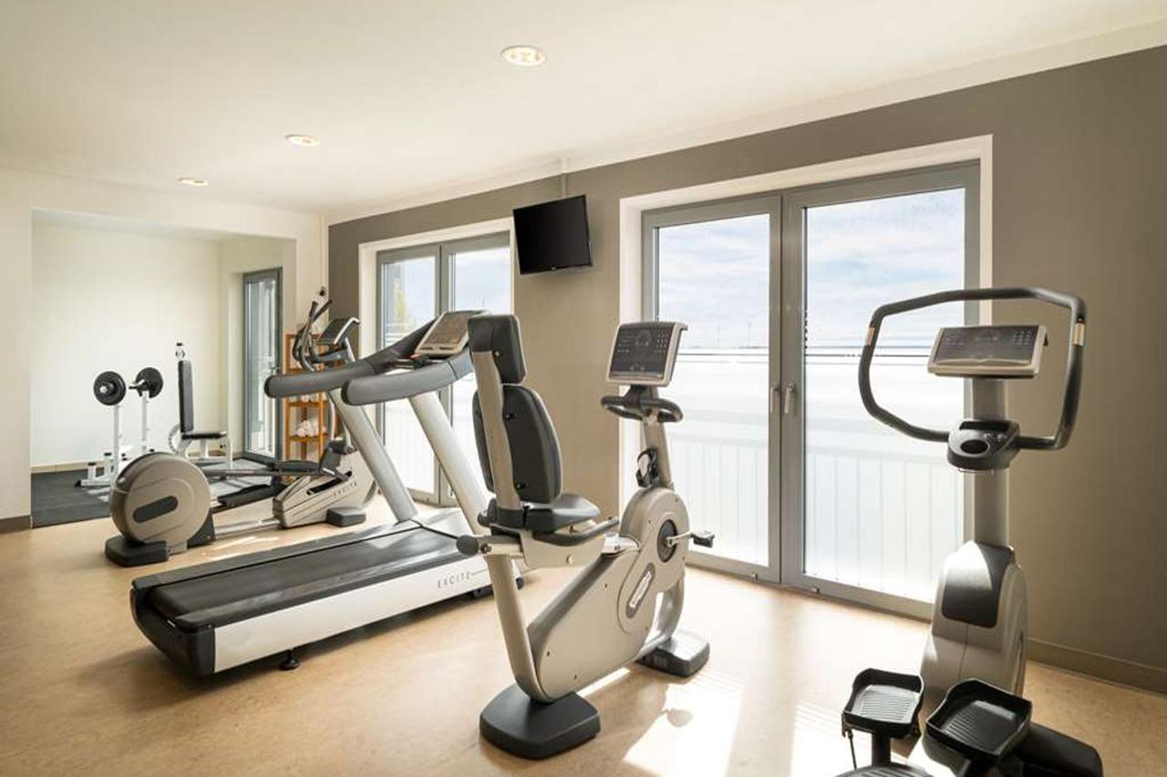 Premier Inn Hamburg Finkenwerder Elbufer 22/34