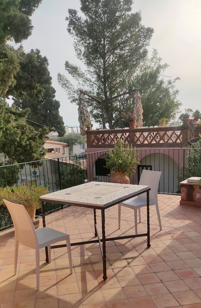 Hotel Villino Gallodoro 52/61