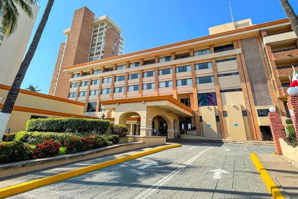 The Palms Resort of Mazatlan 61/67