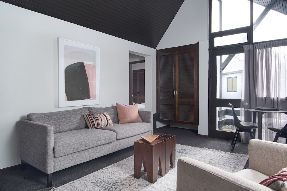 Hotel Carlton Mill 37/64