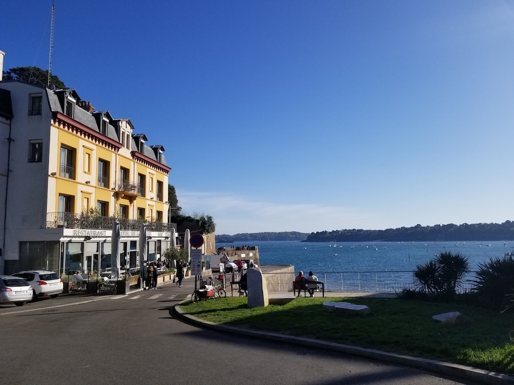 Hotel de la Vallee 5/47