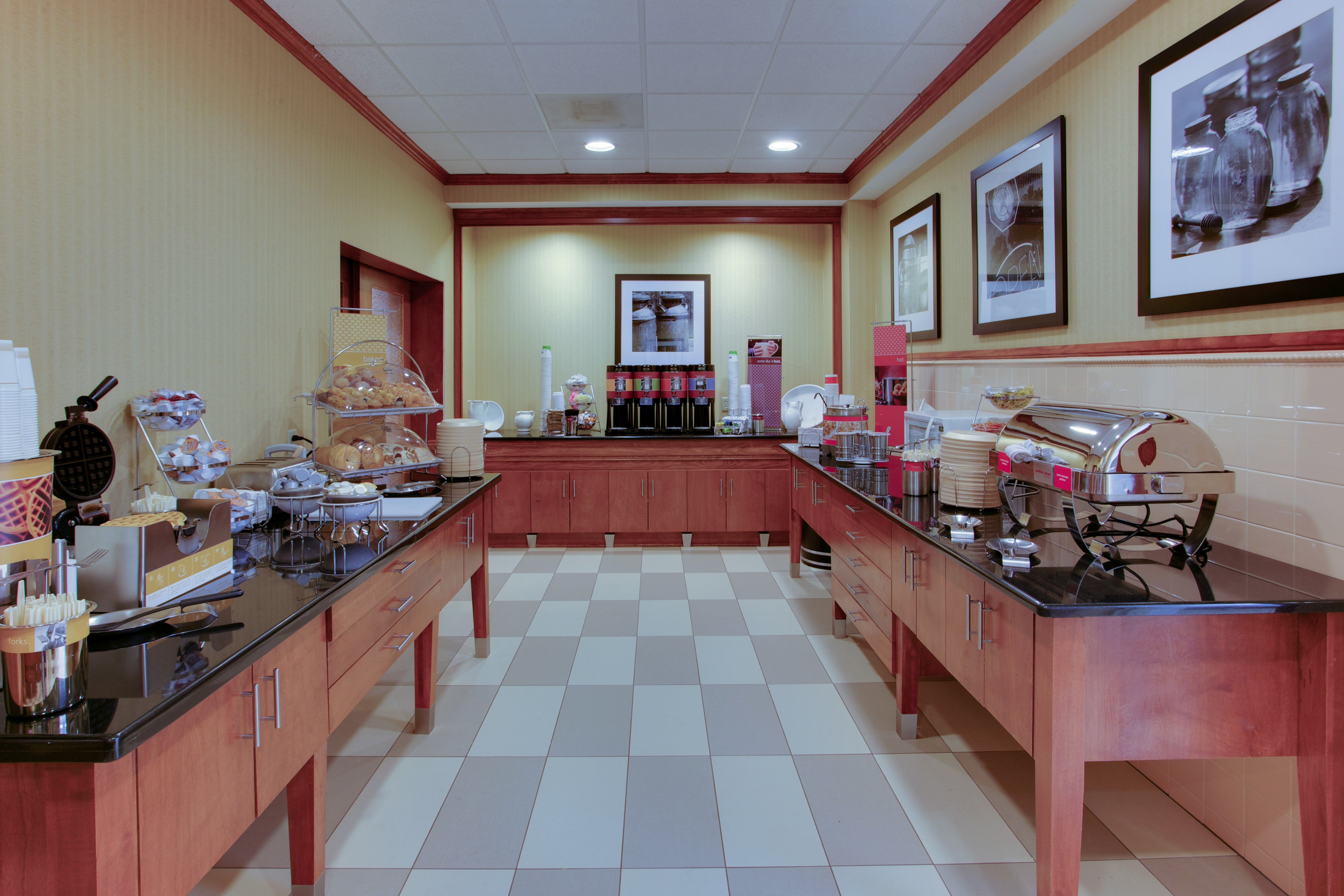 Hampton Inn By Hilton Emporia 31/49