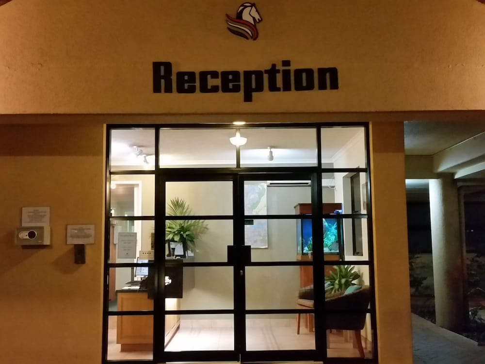 Pegasus Motor Inn And Serviced Apartments 30/47