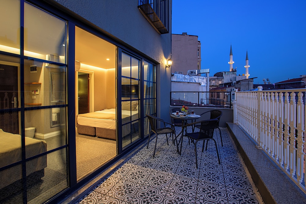 Aston Hotel Taksim (ex Aston Residence Hotel) 48/70