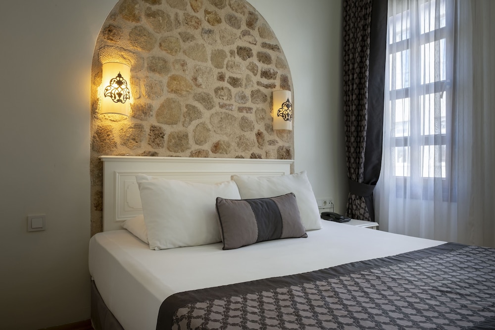 Argos Hotel - Adults Only 32/75