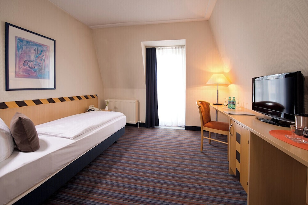 Business, Single, ACHAT Hotel Dresden Elbufer 4/11
