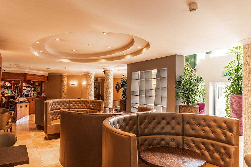 Wilton Hotel Bray 45/69