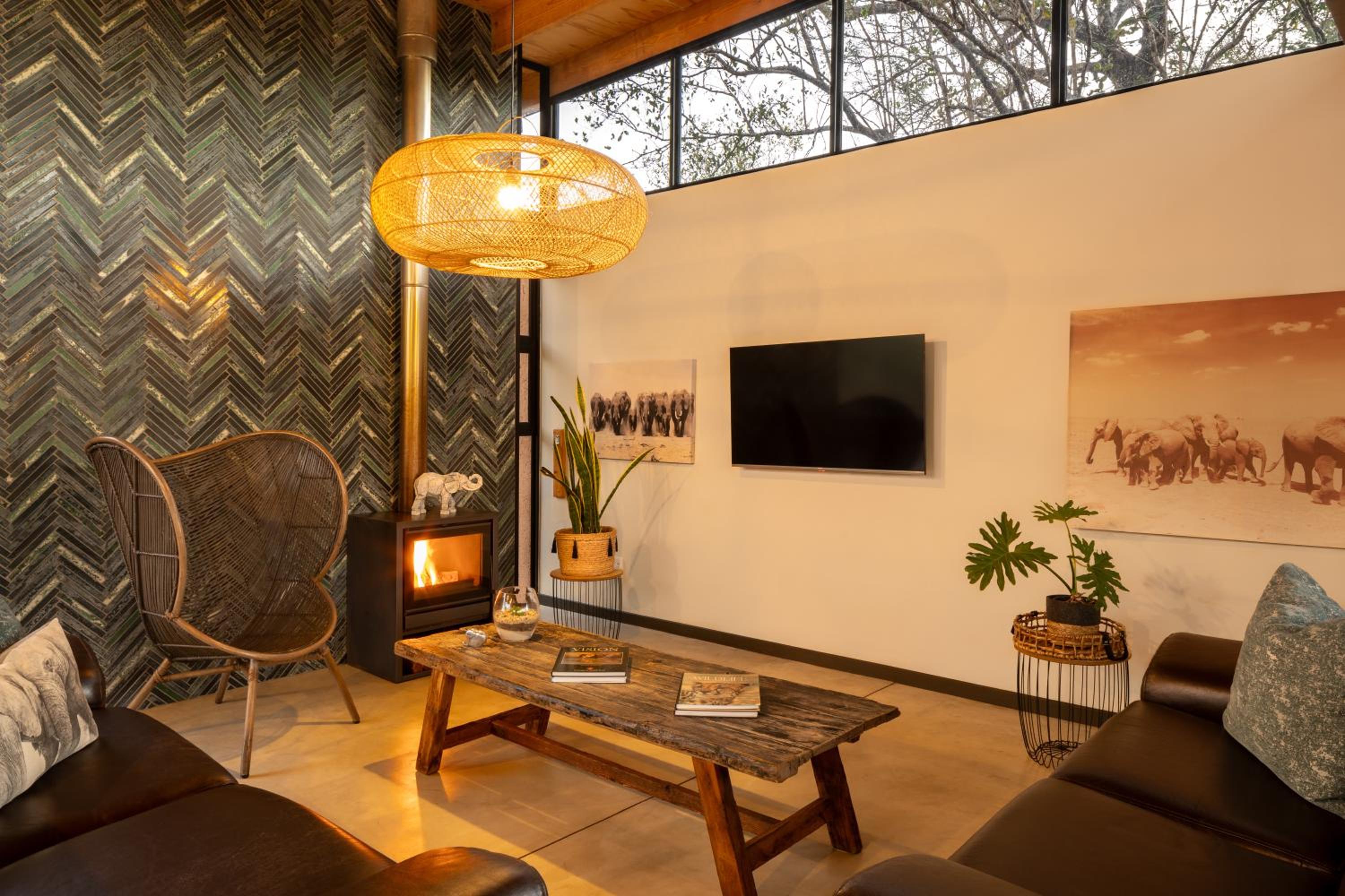Rixile Kruger Lodge 16/30