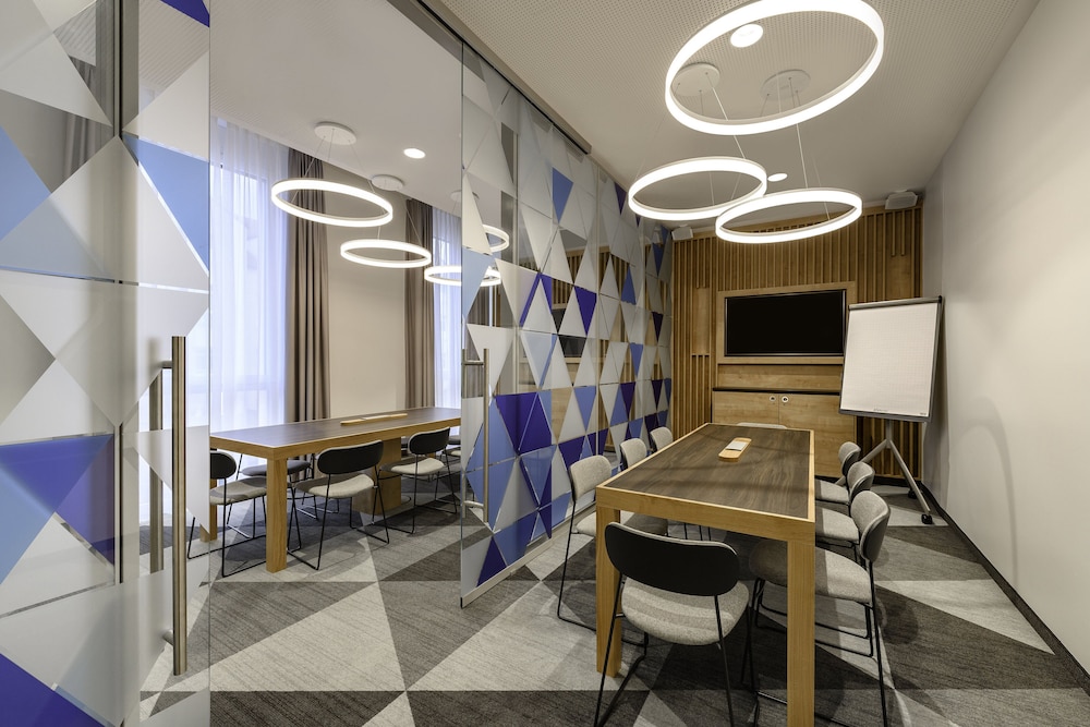 Holiday Inn Express Regensburg 36/46