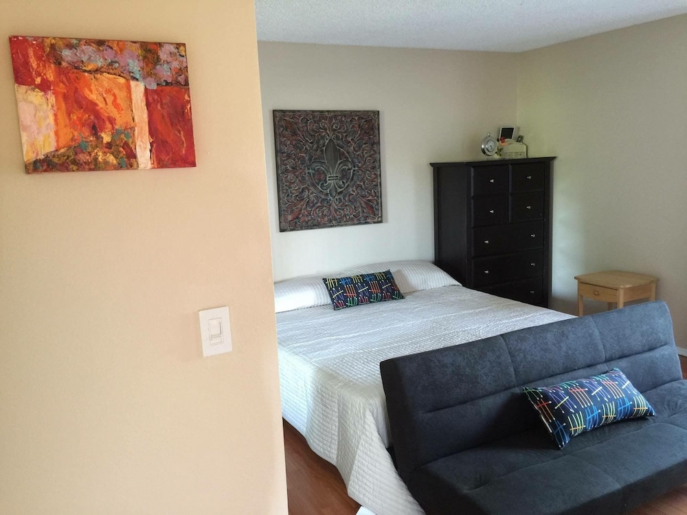 Glendale Apartment Rental by Owner 11/58