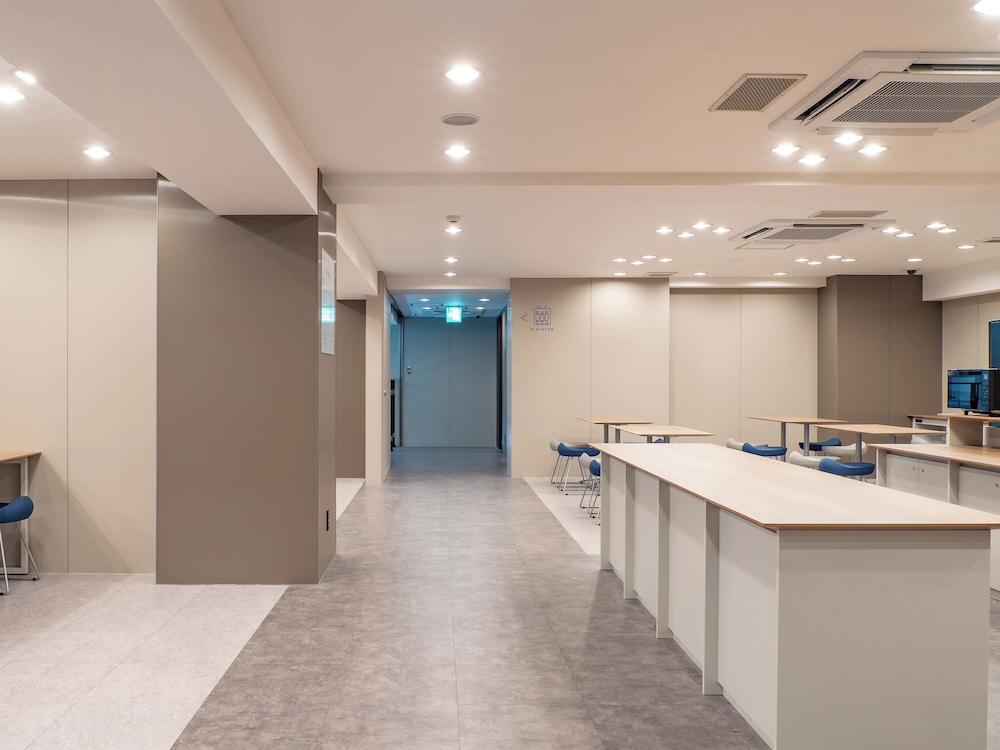 Toyoko Inn Sendai Higashi Guchi No 1 10/68