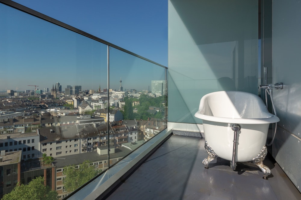25Hours Hotel Das Tour 48/49