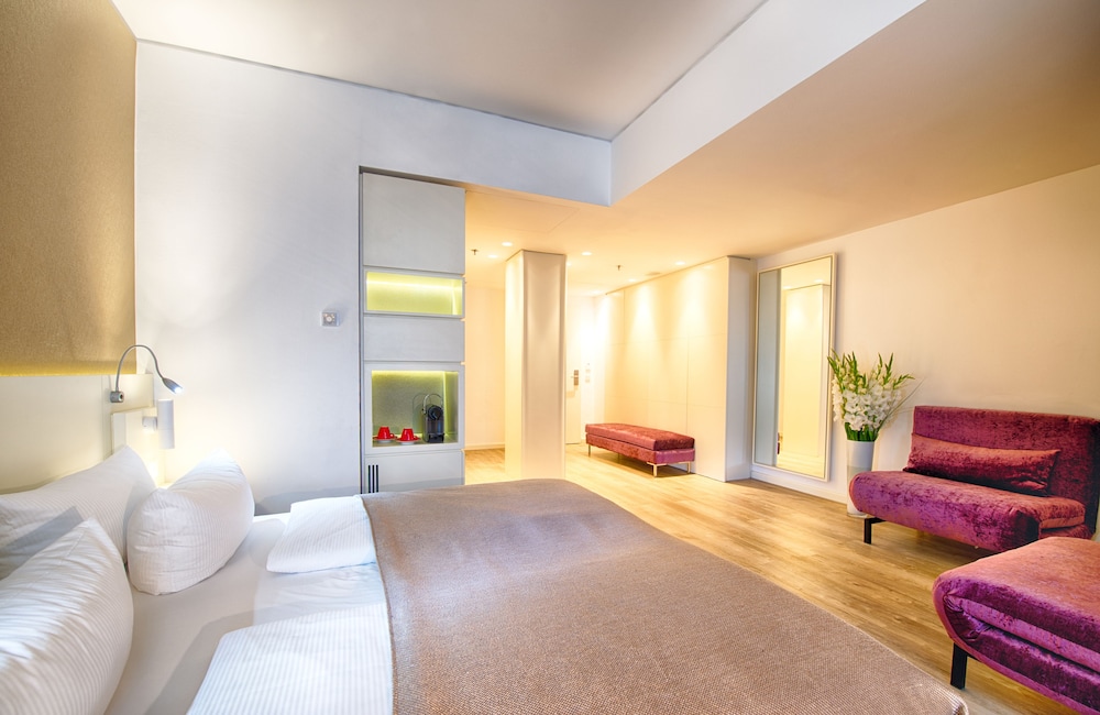 LEONARDO HOTEL BERLIN MITTE 38/56