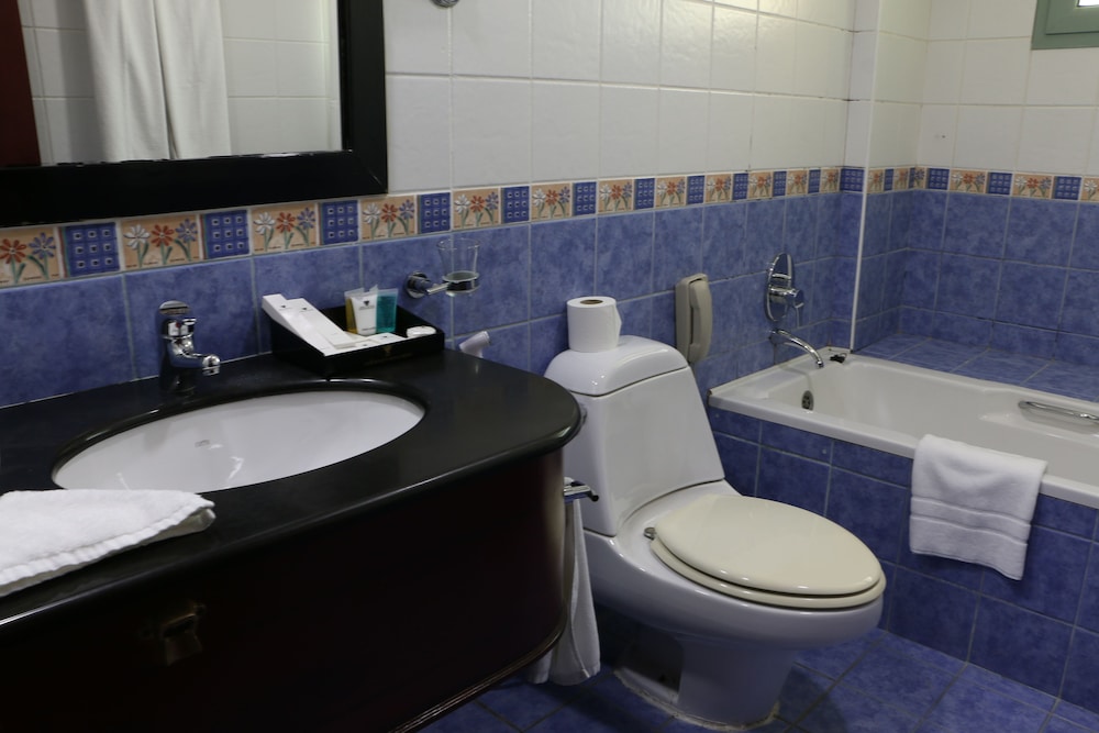 جناح جونيور بسرير كينج، Pars International Hotel 2/2
