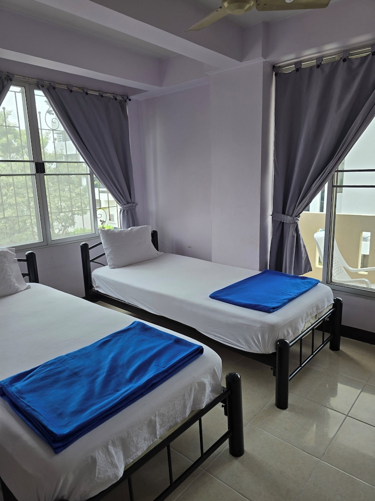 SIGNATURE, DOUBLE OR TWIN BED