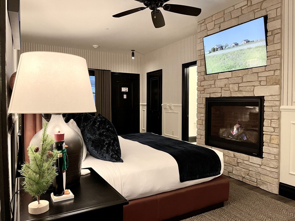 The Belfry House - Adults Only 7/30