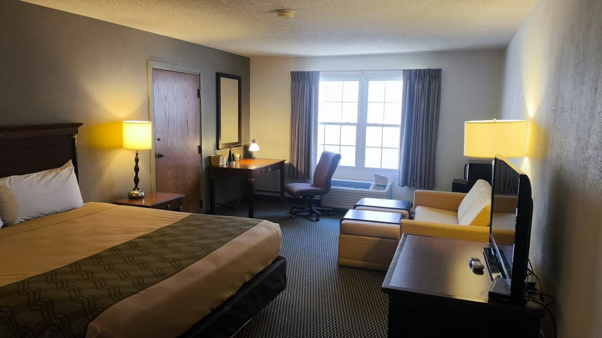 Econo Lodge Rockville 27/75