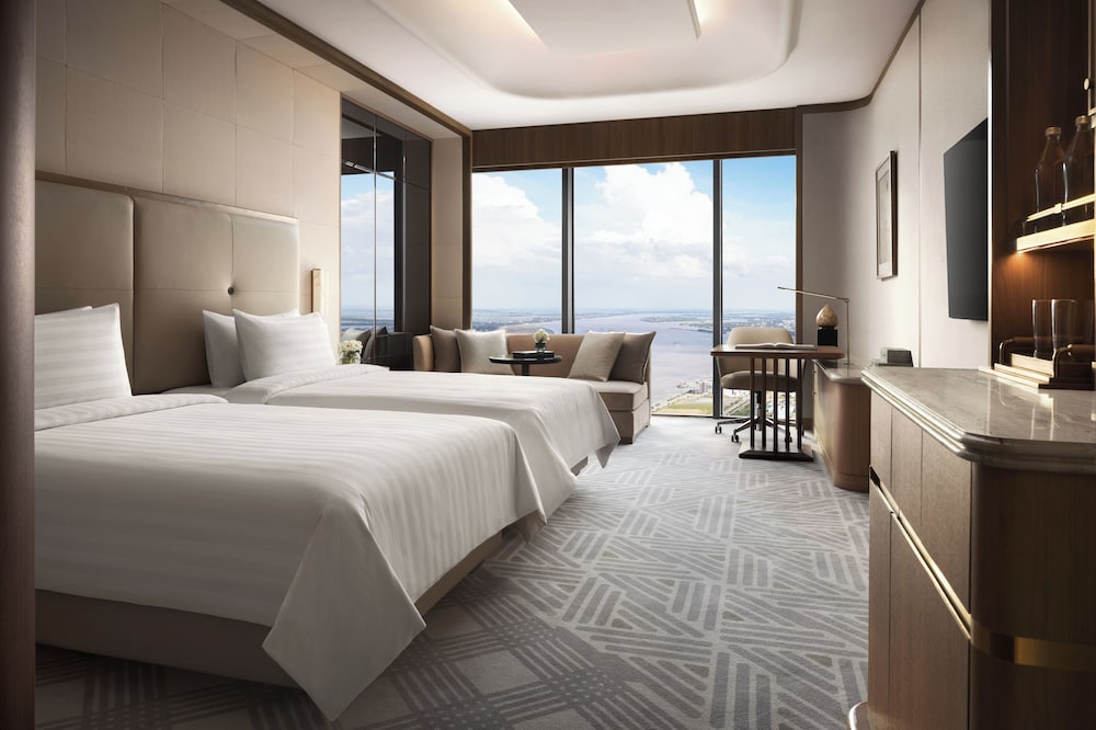 Shangri-La Phnom Penh 10/41