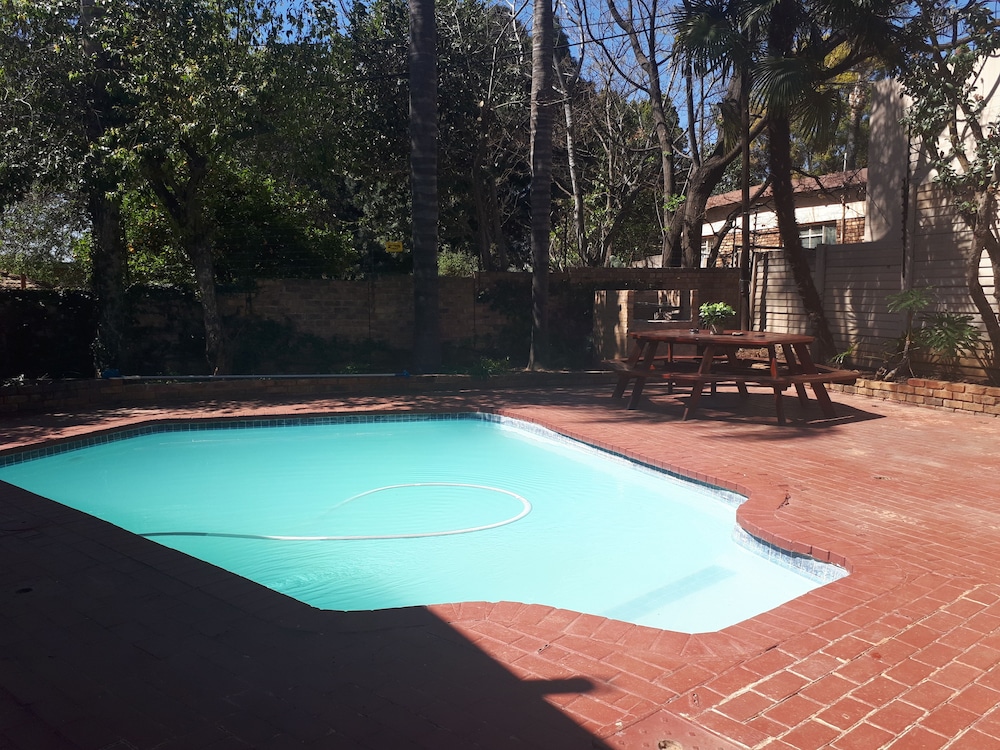 Pta East Guest Rooms 26/46