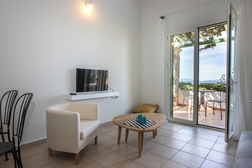 Neapoli Villas 11/37