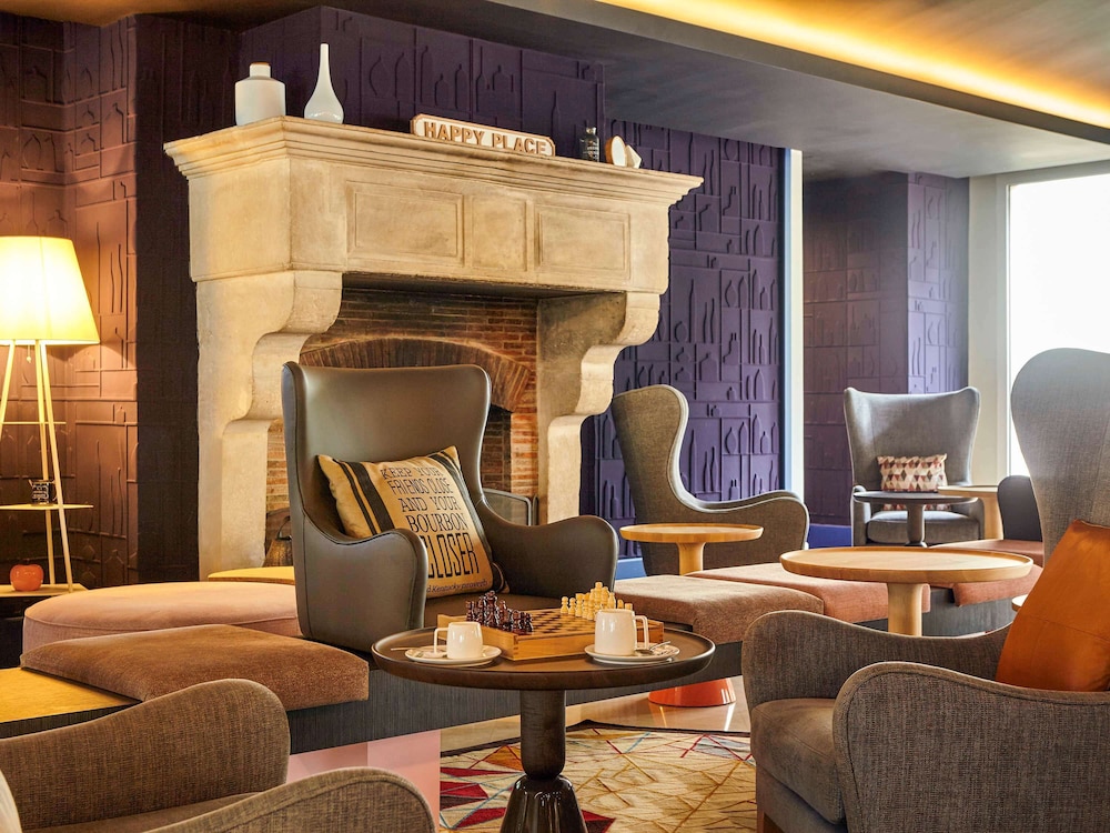 Mercure Chateau De Fontainebleau 46/76