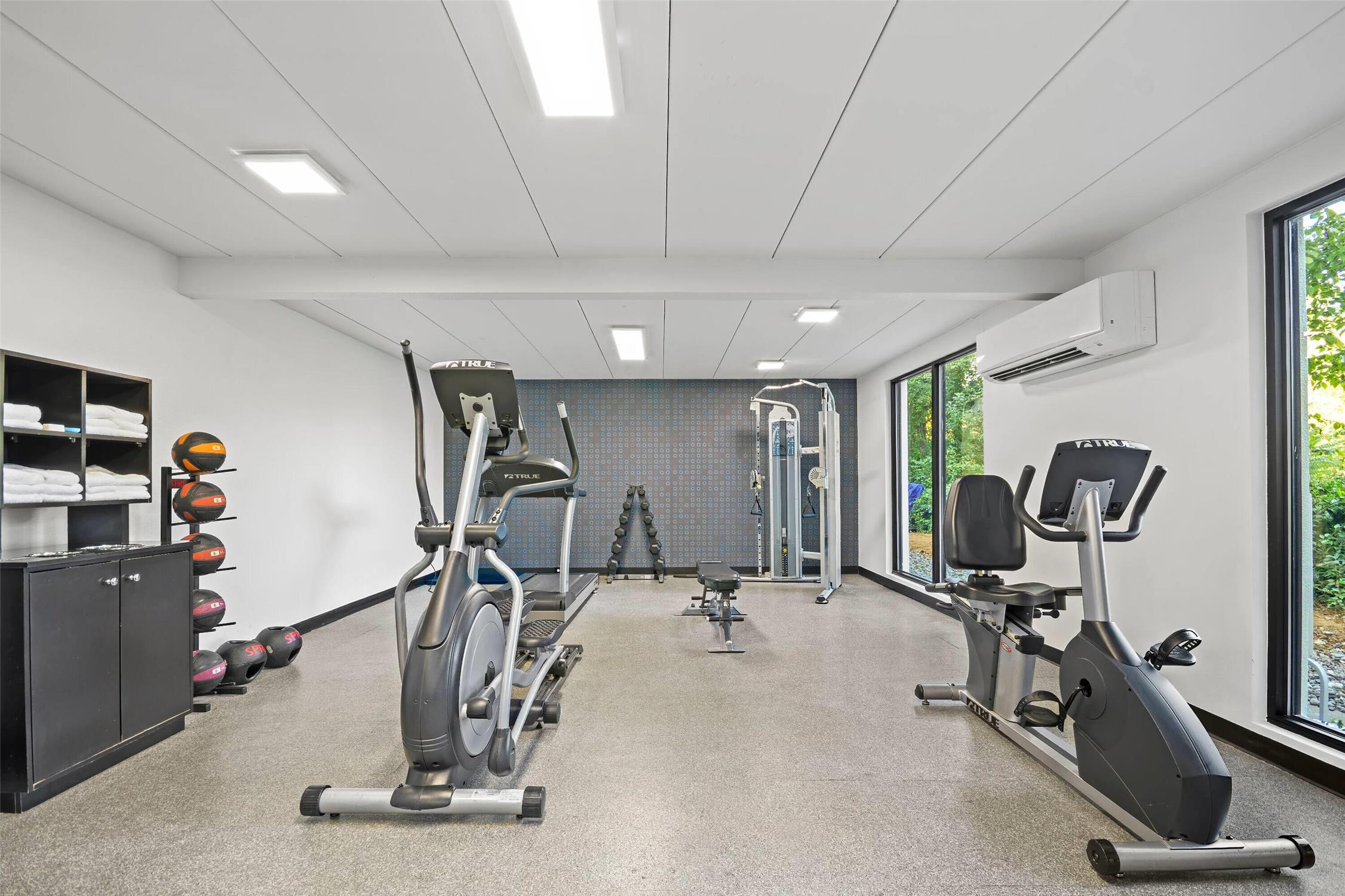La Quinta Inn & Suites by Wyndham Sturbridge 26/50
