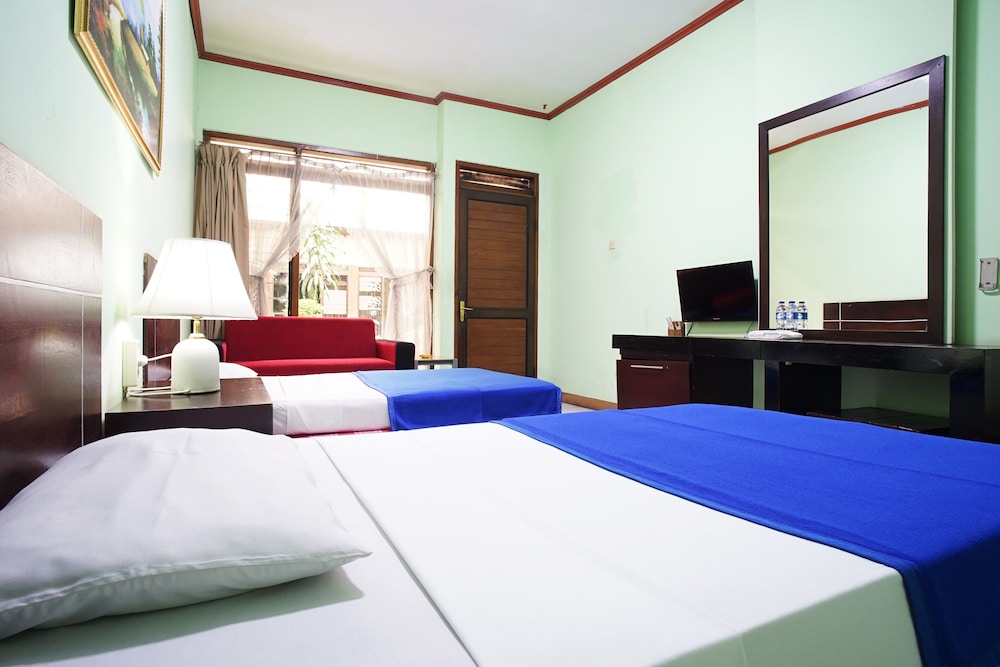 Hotel Bandung Permai by ZUZU 8/34