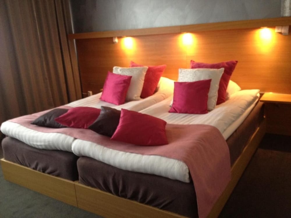 Kumla Hotel 10/38