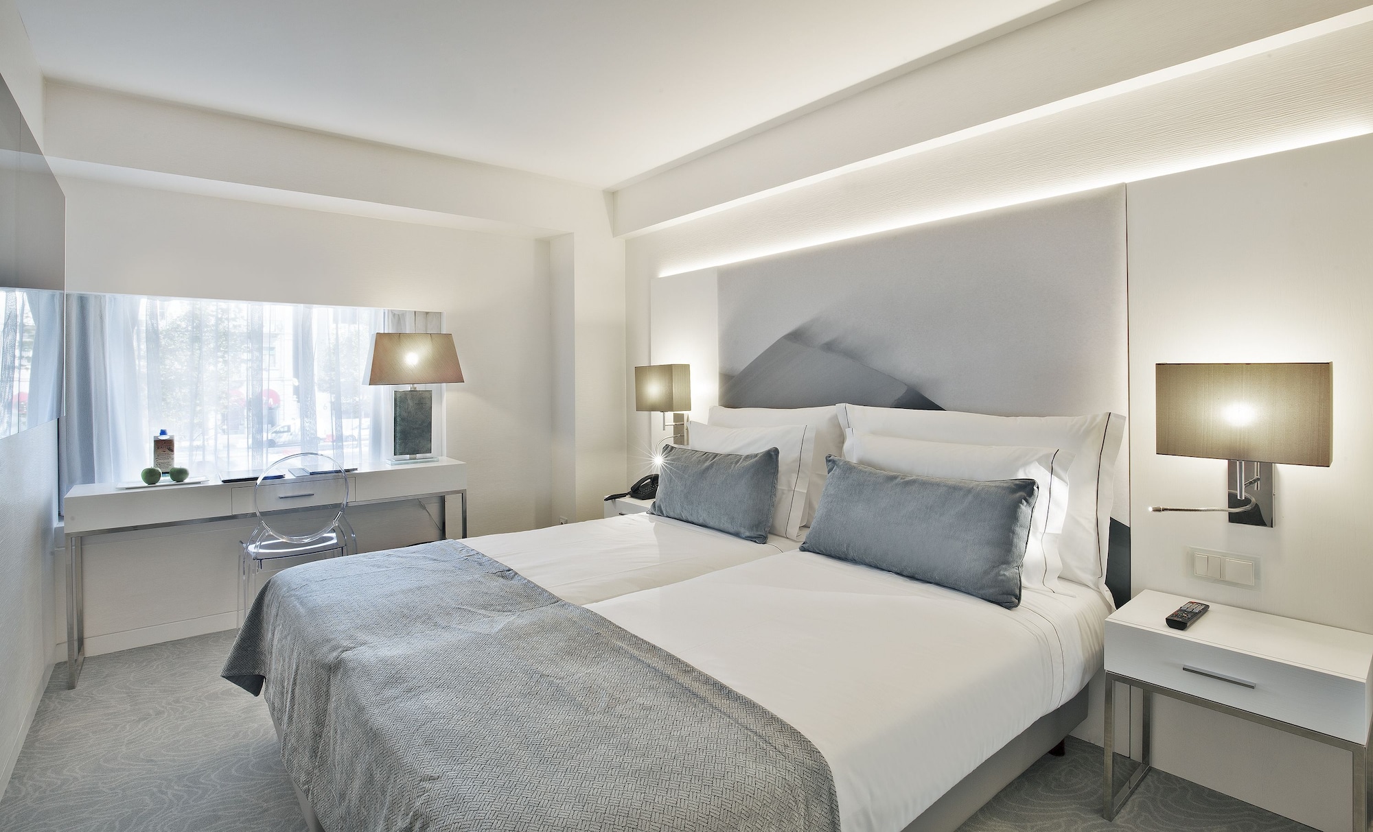 STANDARD, DOUBLE OR TWIN BED