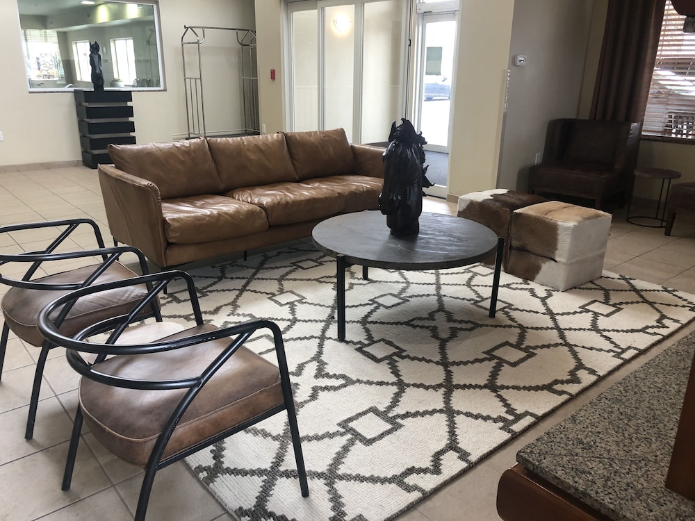 Best Western Plus Peppertree Inn At Omak 29/45