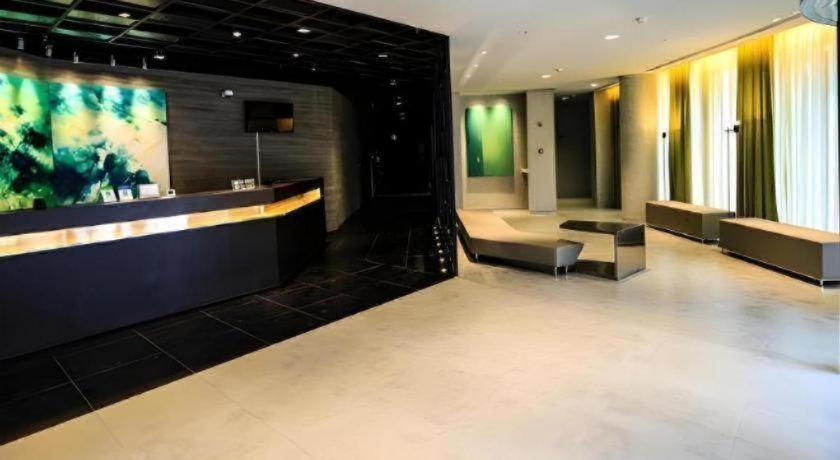 Jinjiang Inn Select (Tianjin Xiaobailou Metro Station) 18/54