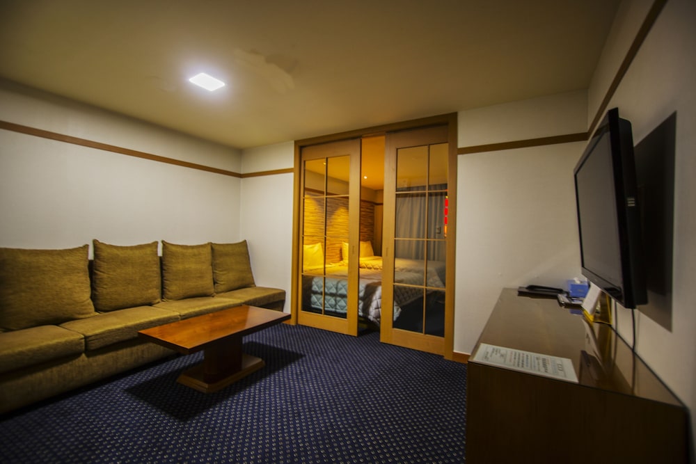 Incheon Airport Hotel Zeumes 24/48
