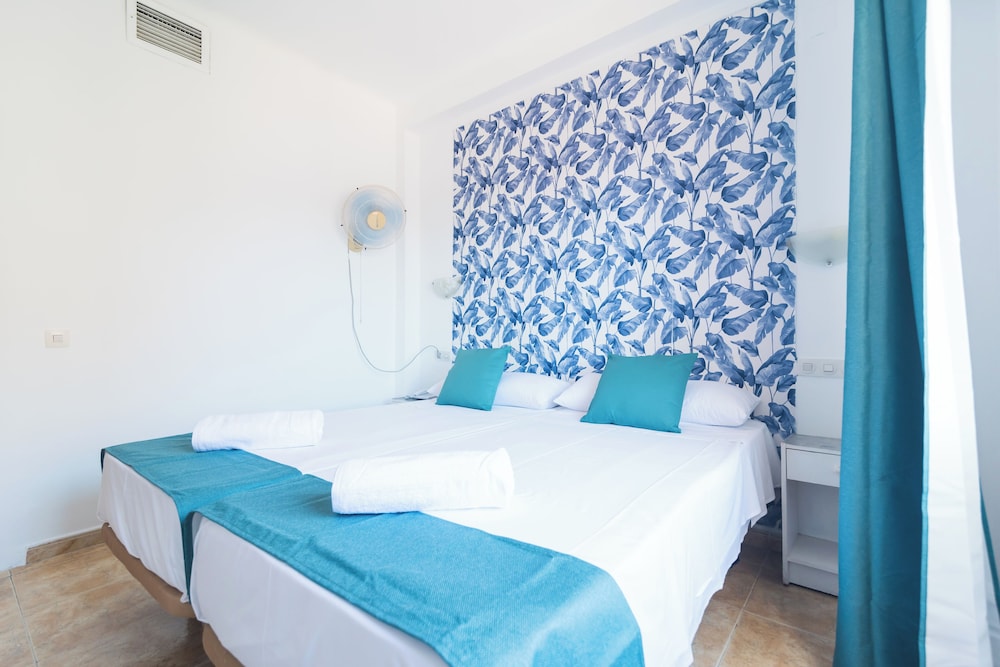 2 Bedrooms, Superior, Suite, 4 Beds, Terrace, Hotel Lis 7/10