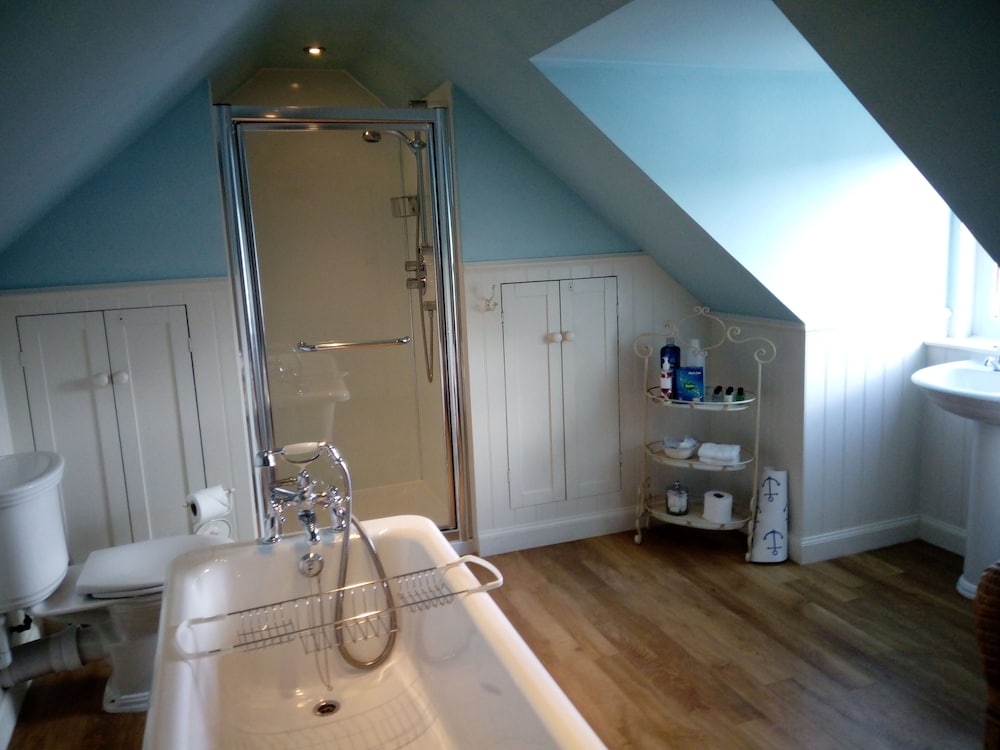 Dunallan House 35/37