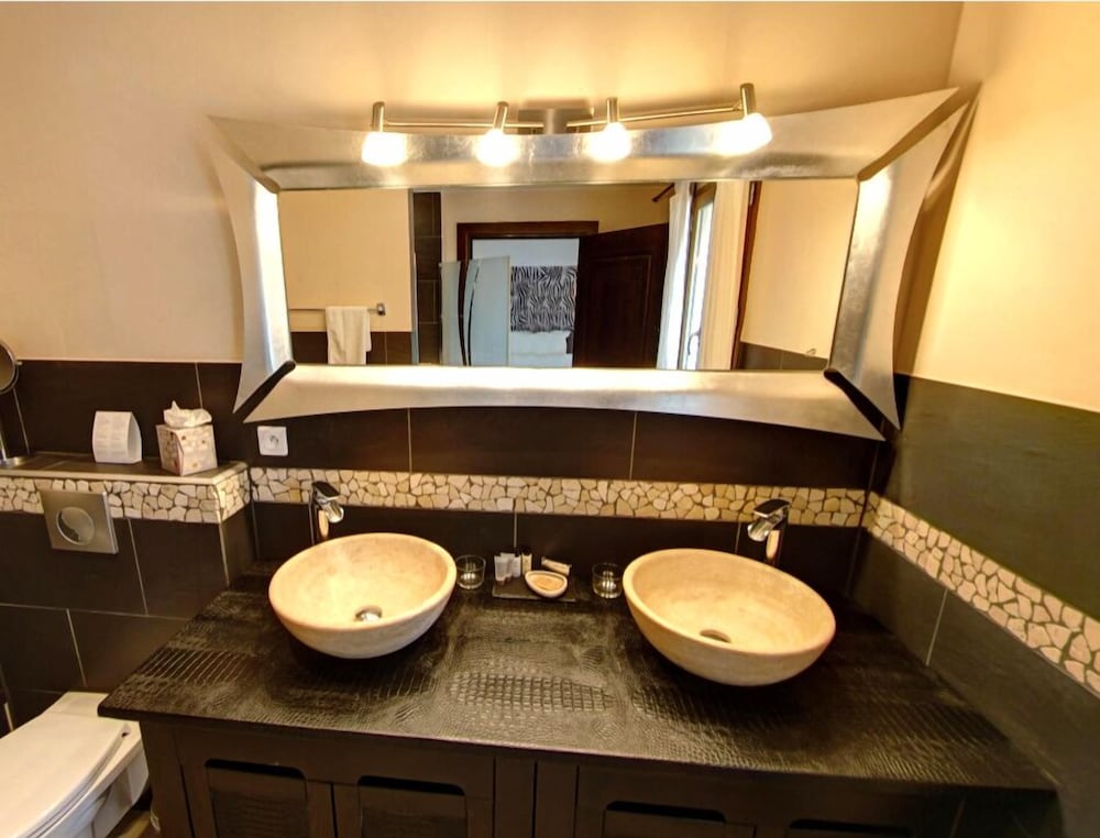 Maison Prestige Roberto Geissini 50/50