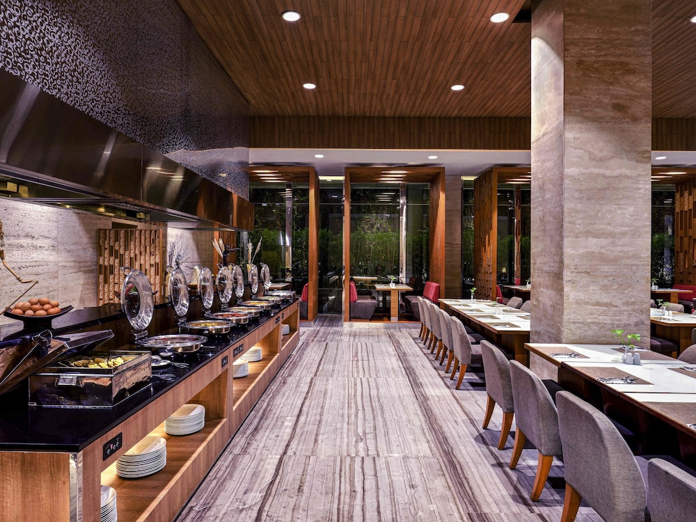Grand Mercure Jakarta Harmoni 32/68